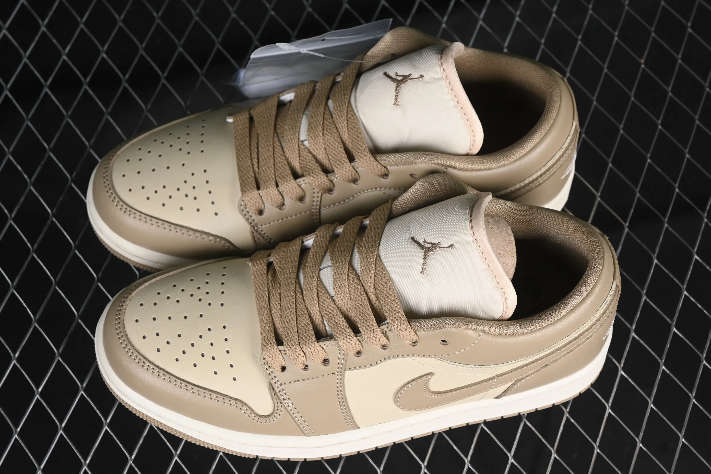 All categories Air Jordan Jordan series basketball shoes Air Jordan 1 Low Air Jordan 1 Low AJ1 Joe 1 wheat ear color low-top cultural casual sneakers DC0774-203